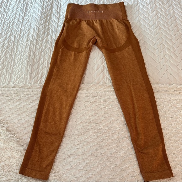 2-Piece Active Leggings Bundle Old Navy XS Olive + NVGTN Seamless Leggings S - Picture 10 of 15